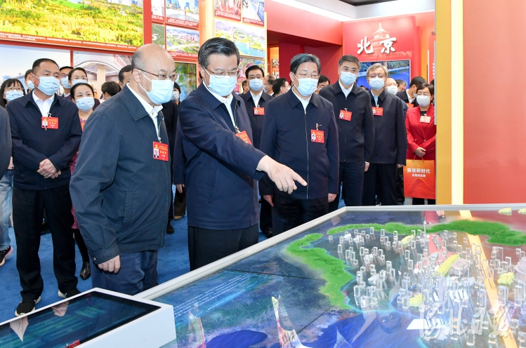 �ӱ�ʡ�����Ųιۡ��ܽ���ʱ��������ɾ�չ