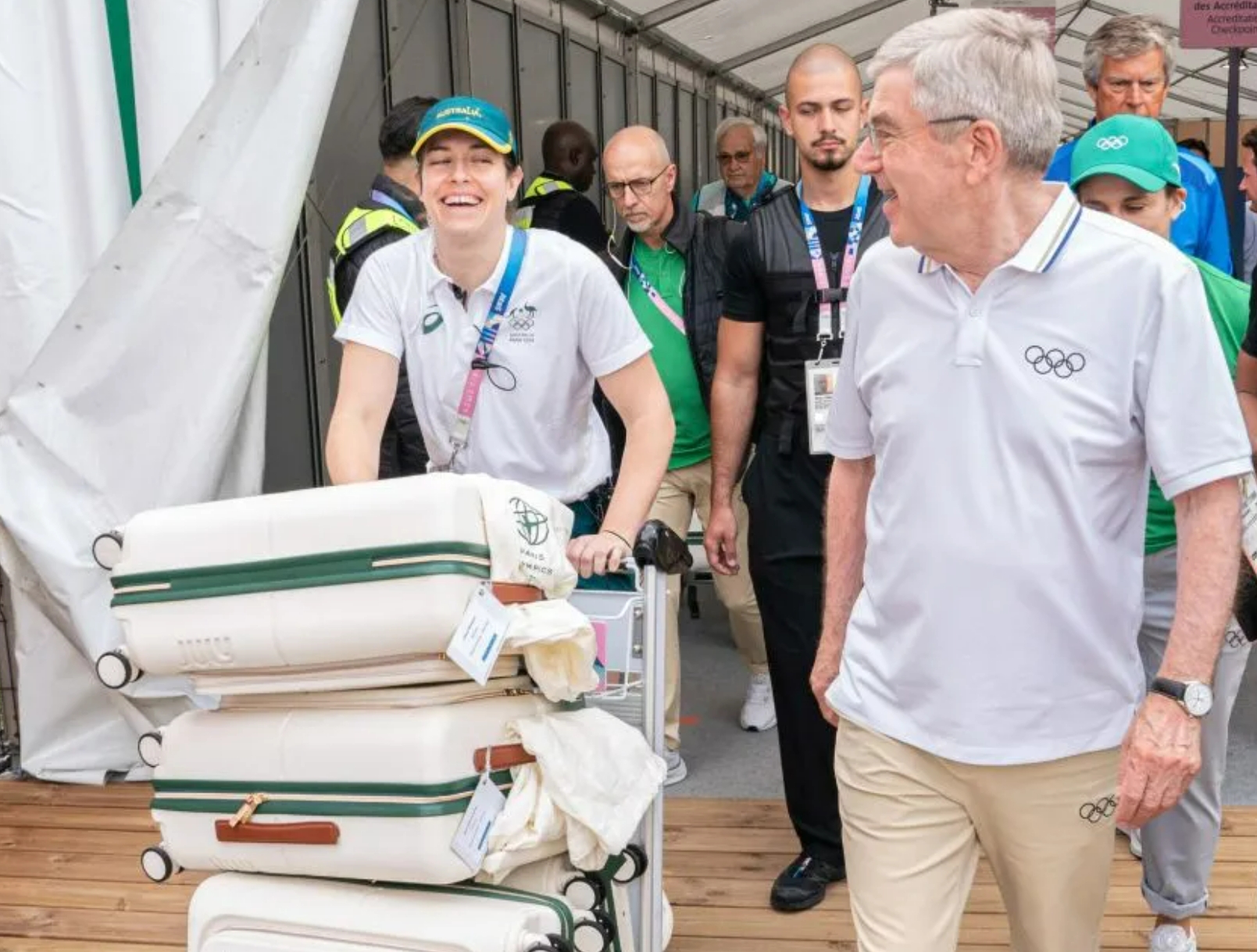 ������˴忪�� �ͺջ�ӭ�˶�Ա