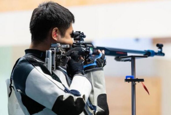 ������籭Ľ���վ ���Ȼ�Ƽ�¼�¶����˹ھ�