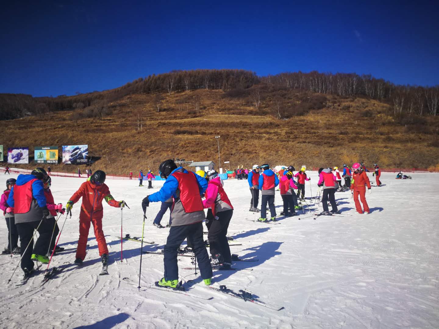 �żҿ��г��������ḻУ԰�����Ļ� ���Լ����ѩ����