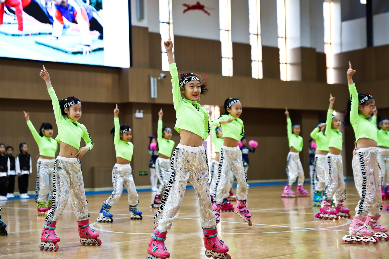 ʯ��ׯ�а���ׯѧУ:����ں���̽�� ����������Ʒ��