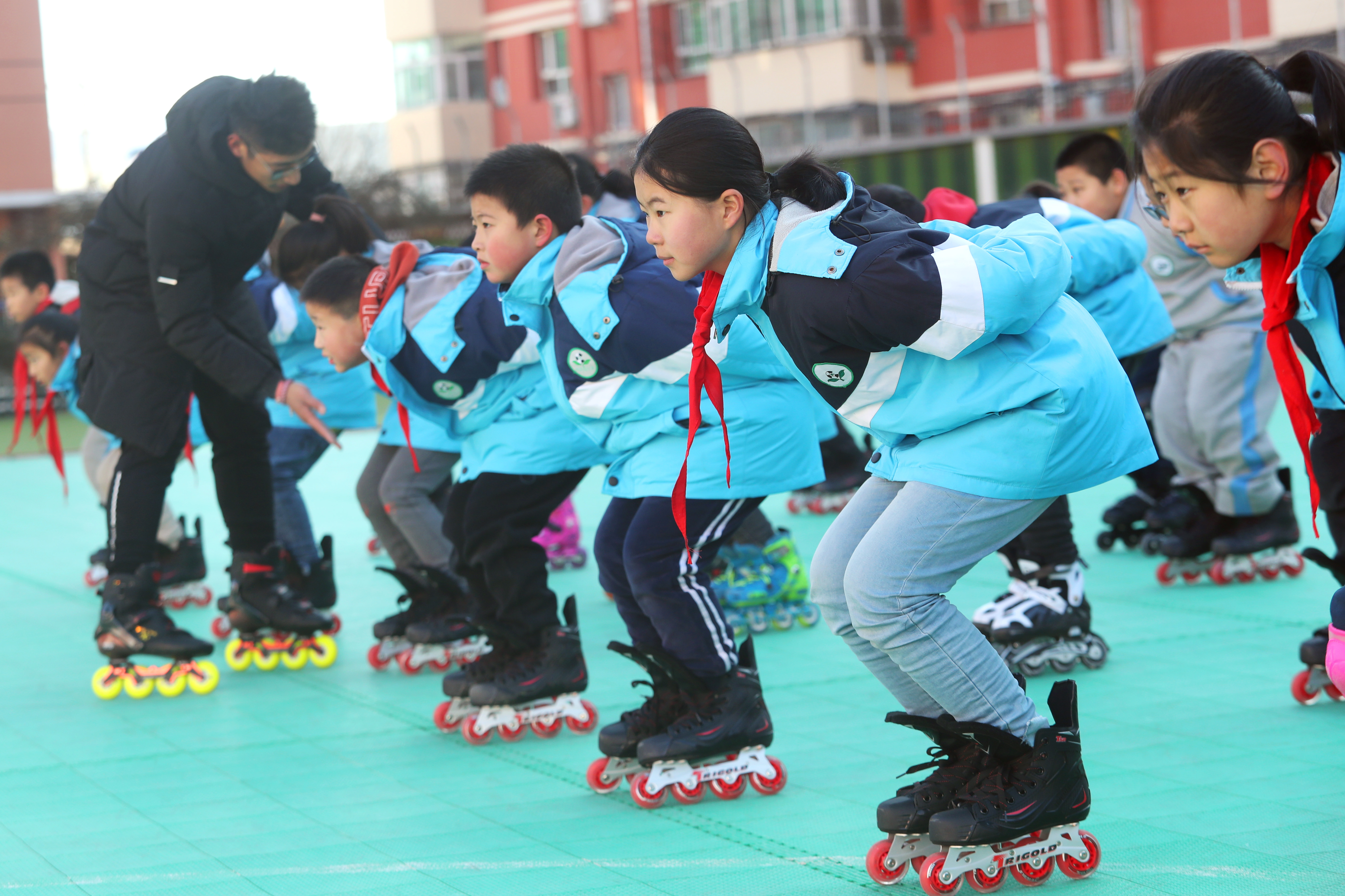 �żҿ��������ڶ���ѧ������ռ�����������ȫ�������ѩ��ɫУ԰