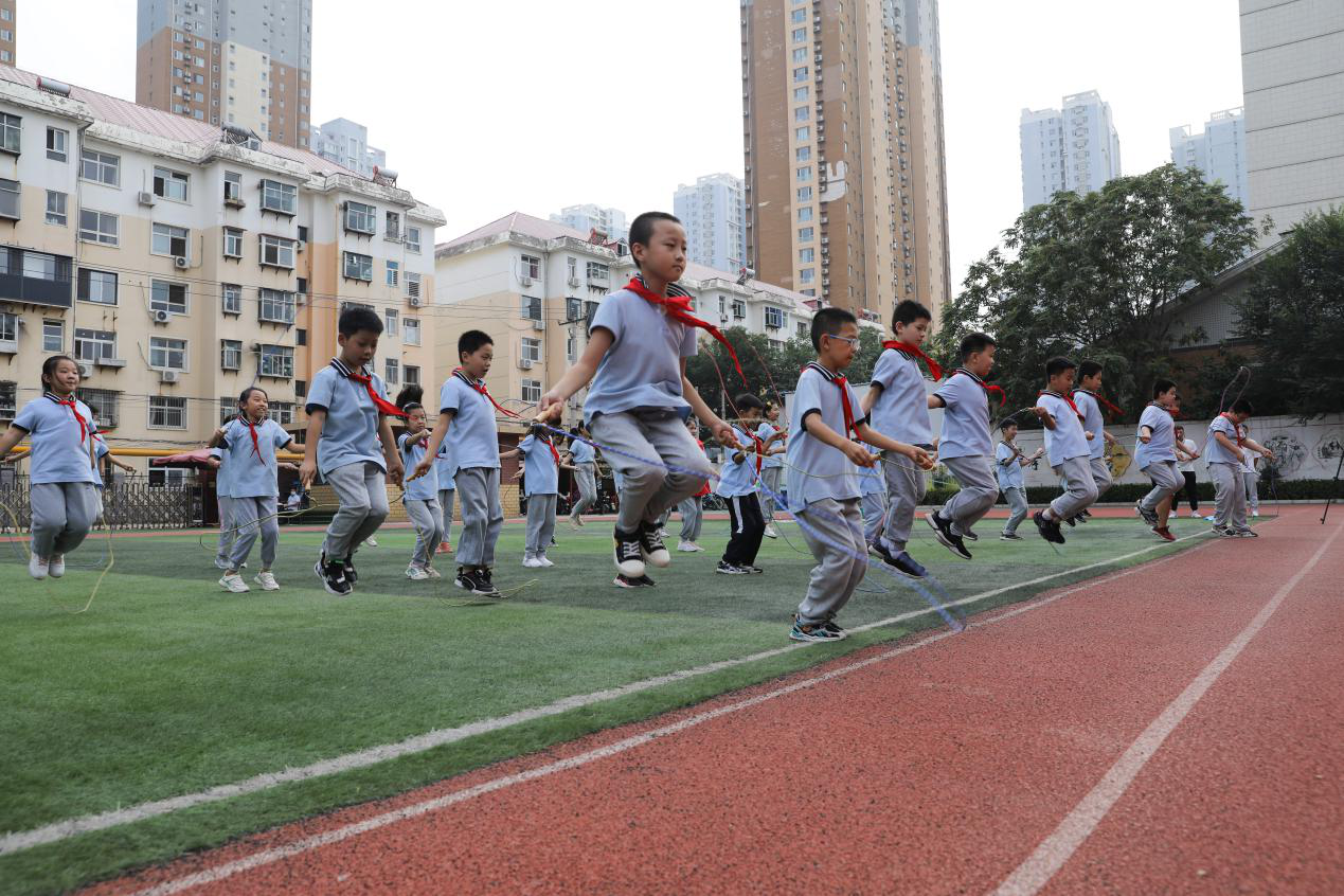 �����ི�á��߽�ʯ��ׯ������δ������Сѧ