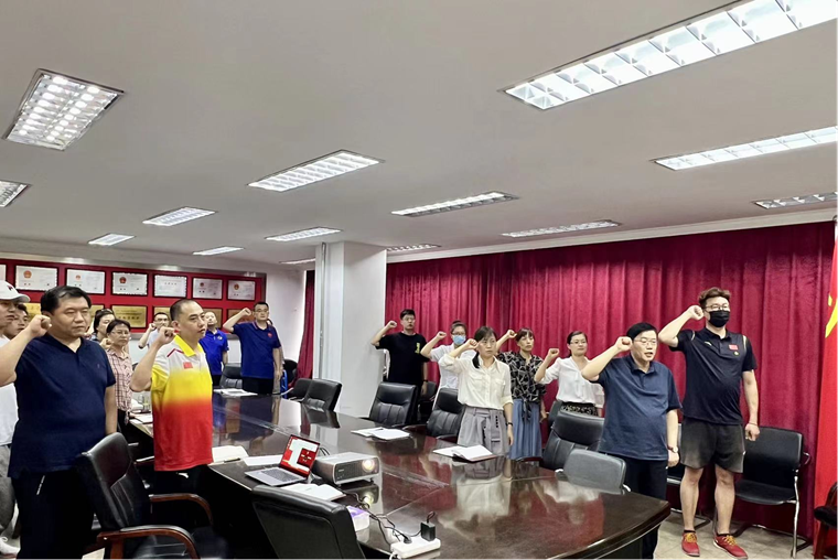 ������һ ���Ĵ� ����� �ϵ��Ρ� �������չ��ף����101�������⵳�ջ