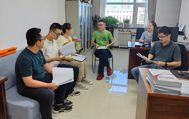 ��רҵ  ��ҵ  �ഺ  ���ϡ� ����װ�������������ж����񽨵�101����