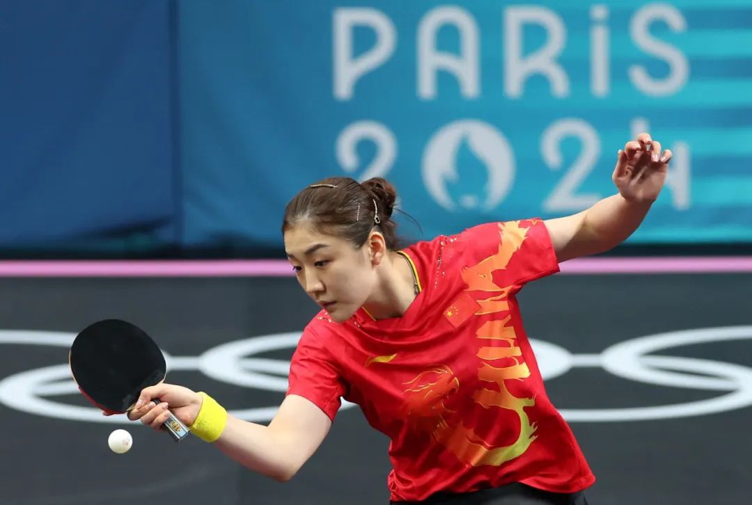 ��ʮ�Ľ𣺳��� ƹ����Ů�ӵ���