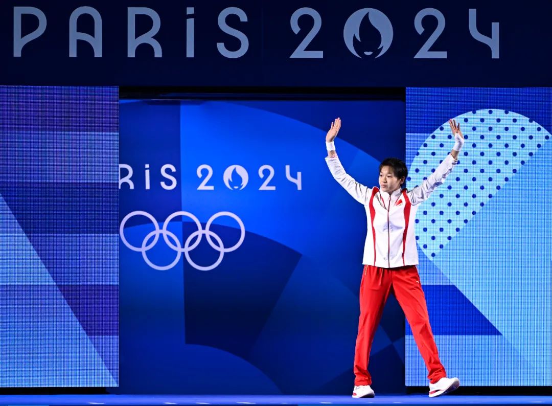 �ڶ�ʮ����ȫ��� Ů��10����̨��ˮ