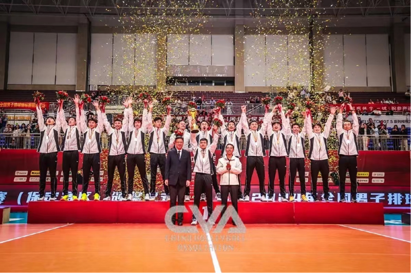 <b>�ӱ�������������ն���׸�ȫ���ھ����ӱ�������ʱ��33���ٴ�ȡ�õ�ȫ����߼������¹ھ�</b>