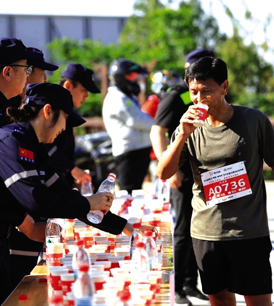 ���¾��ÿ��ӱ� | ������+���ɺӱ����򾭼�����Ƭ