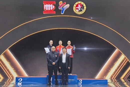 �ӱ��˶�Ա�����¶��׽�������·���ޱ�Ů��̫�����ھ�