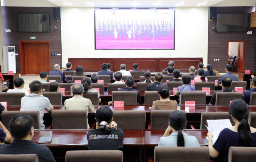 <strong>߹
֯տй...</strong>