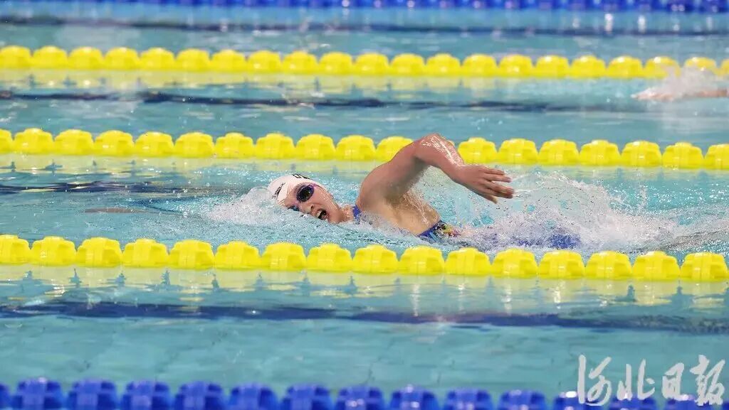 ȫ�˻ῪĻʽ��ӱ��׽�����࣬�����ģ�