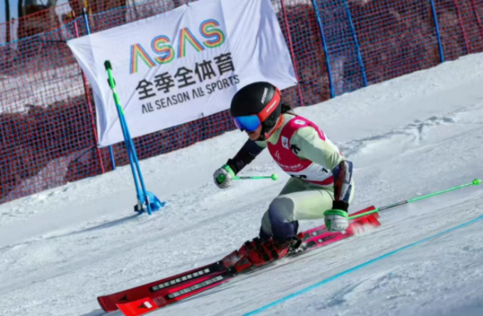 �չ٣������ⳡ���ʻ�ѩ������д�ӱ���ѩ��չ��ƪ