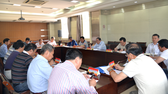 ���߹�
ר���о���ʵʡί�Կ�־�����Ҫ��ʾ����