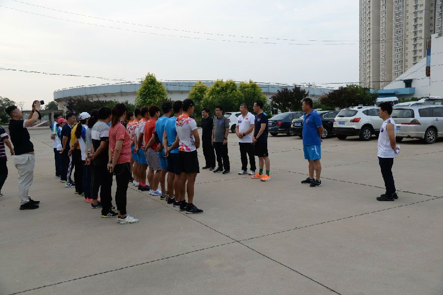 �������Ӹ����  ��ܾ���ץѵ�� ���߹�
�����г����ľ��С��������ġ��μ�ʹ�������������������ͨ�ᡱ