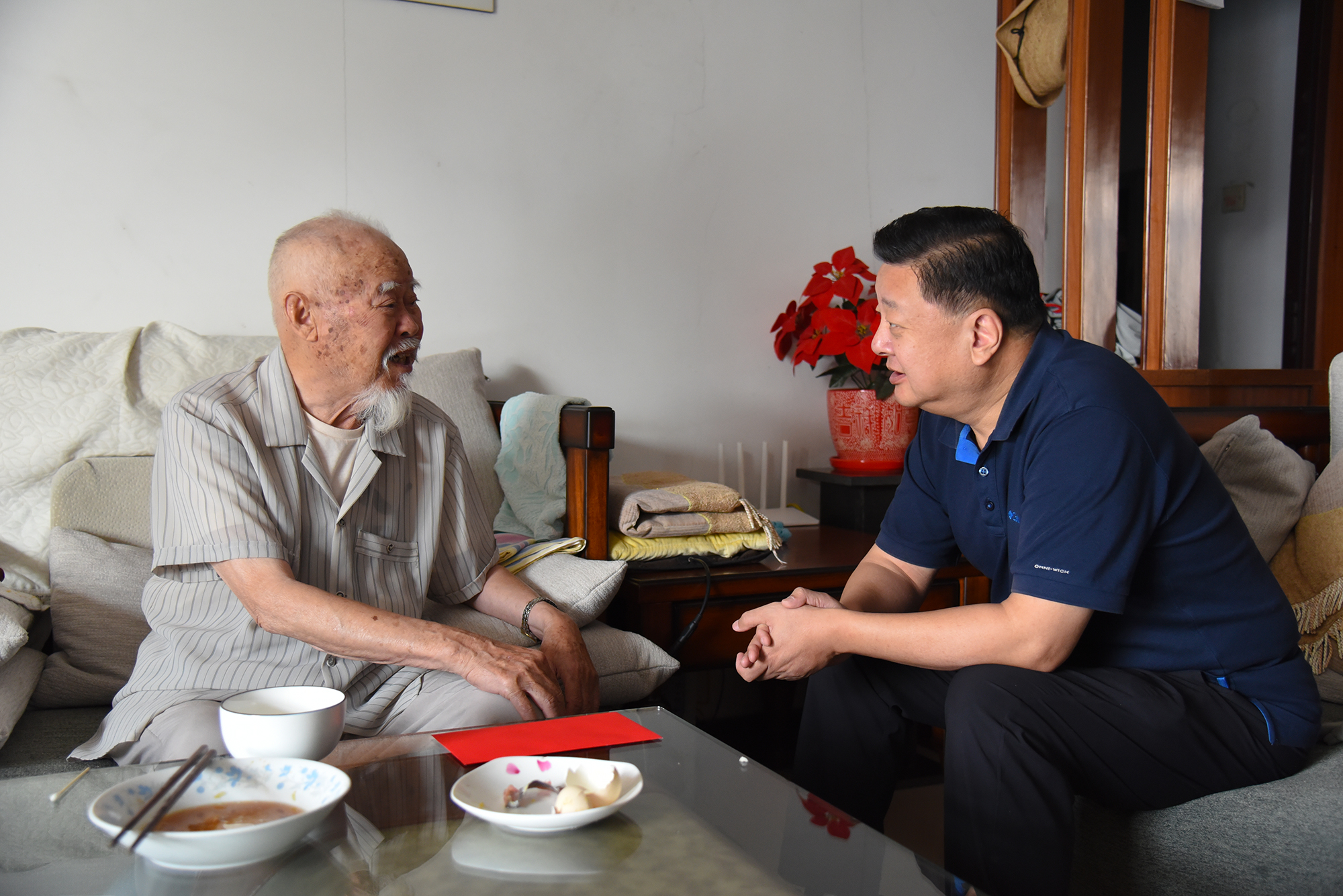 ���߹�
�쵼�����ǰϦ�߷�ο������ϵͳ�ϸɲ�