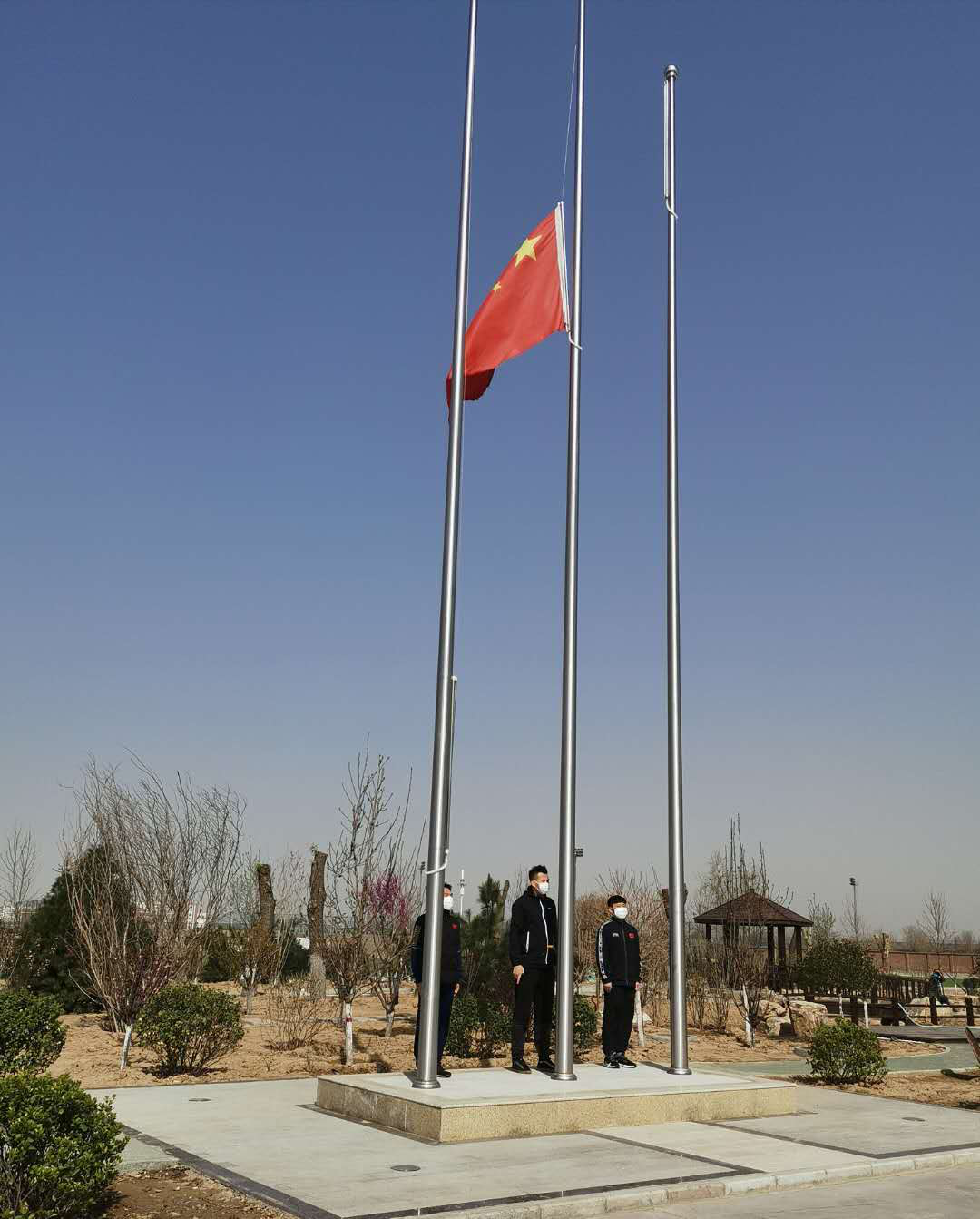 �ڰ�˼������ǰ��  ��ѧϰ���������� ���������������˶�����֯�������⵳���ջ