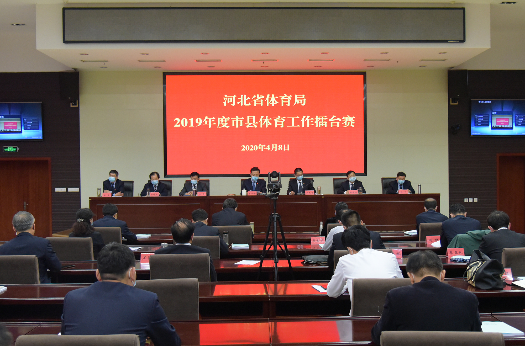 ���߹�
��չ�������������ڶ��׶���̨��