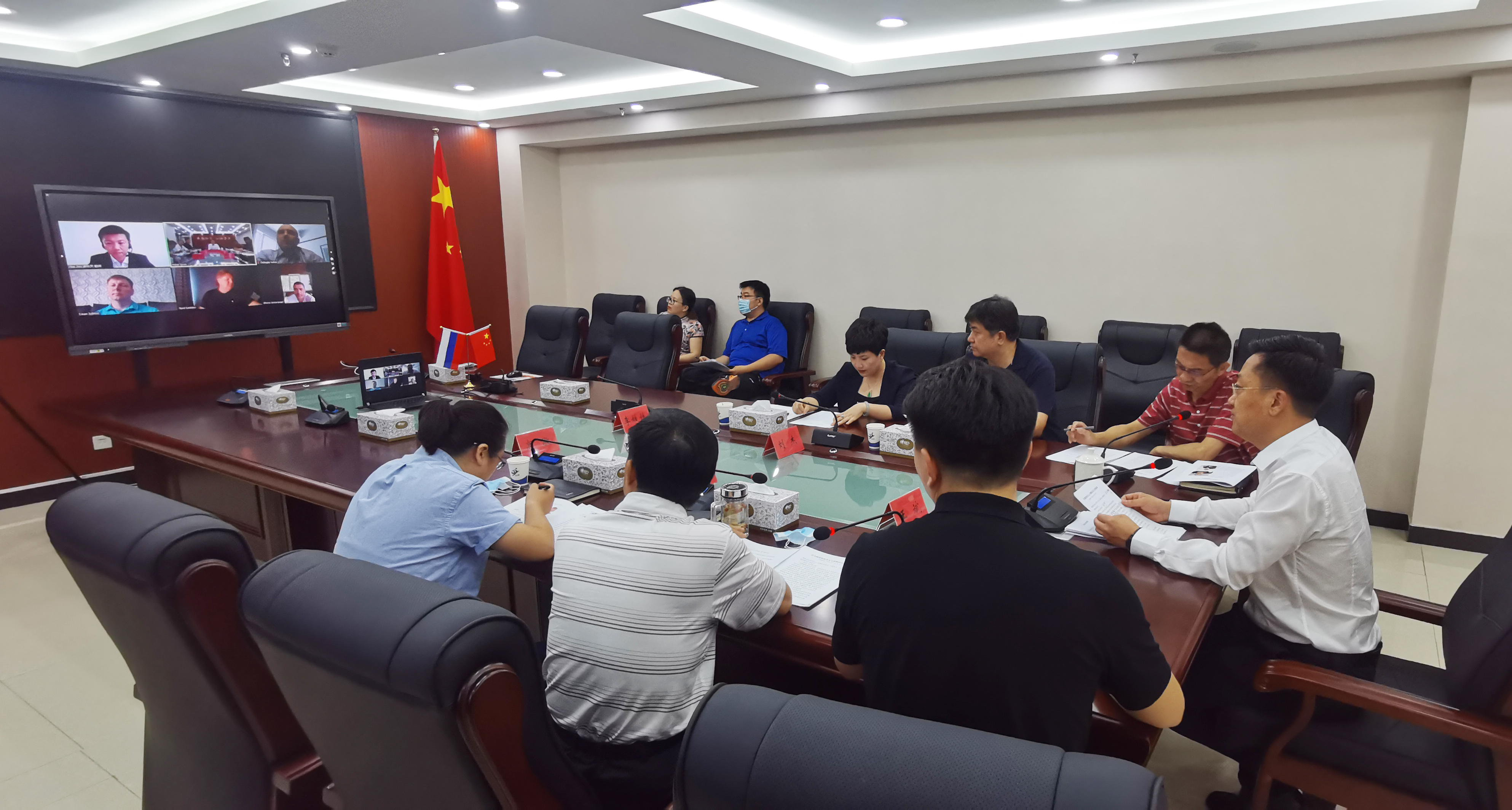 ���߹�
�����˹�����ʿ������Ƶ���� ���̱�ѩ�˶�����