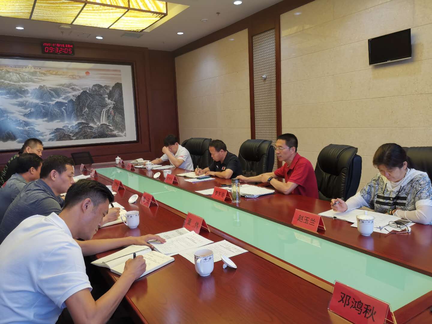 ����ʵ�� ���۳�Զ ���߹�
��ս�����쵼С��칫���ٿ���ս���������