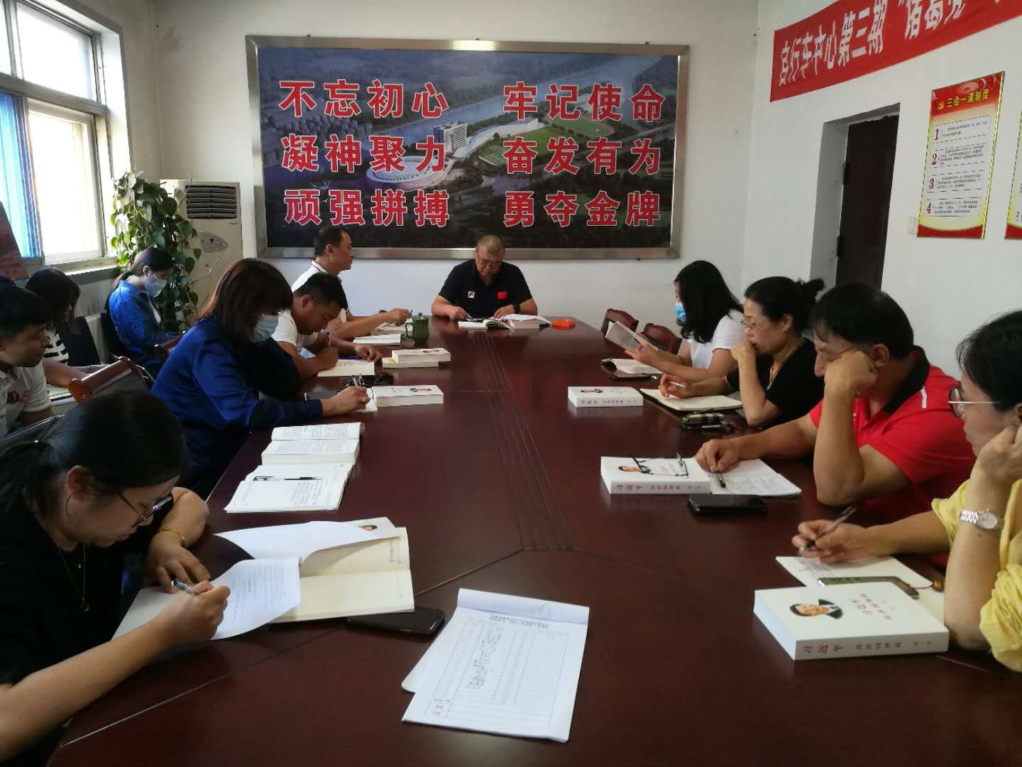 ���г������ٿ���ʾ�������