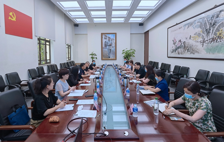 �ｨ�����Ӹ����������ܾ�ѵ���ֶԽ�ѧϰ