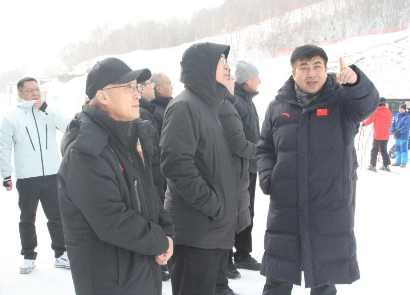 <b>���븰�żҿڶ�����黬ѩ����ȫ��������</b>