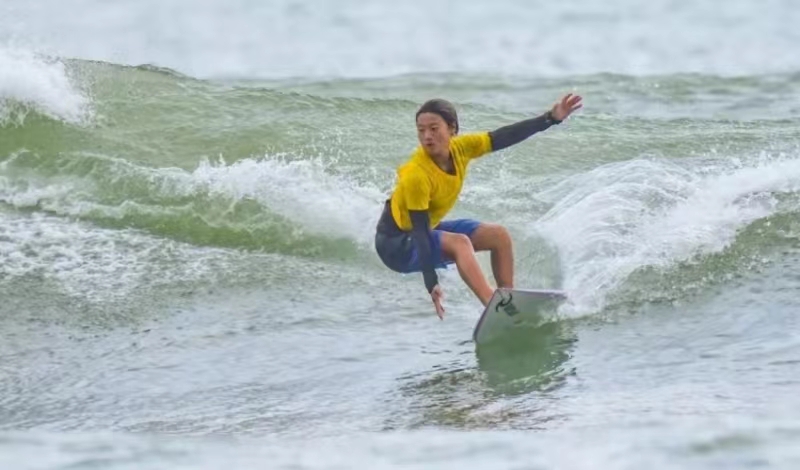 �ӱ����˶ӣ���������Ծ����