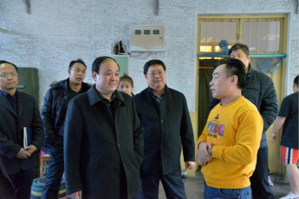 <b>���߹�
�쵼��ʡʯ��ׯѵ�����ص���</b>