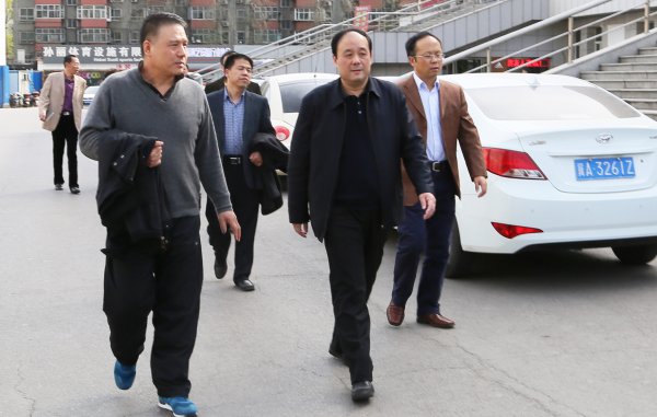 �ν����ֳ������߹�
�ݺ�ȫ��������ĵ���