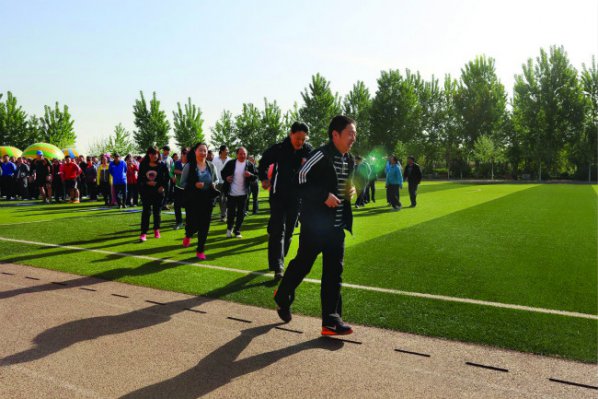 ʯ��ׯ�������־ٰ�ְ��Ȥζ�˶���