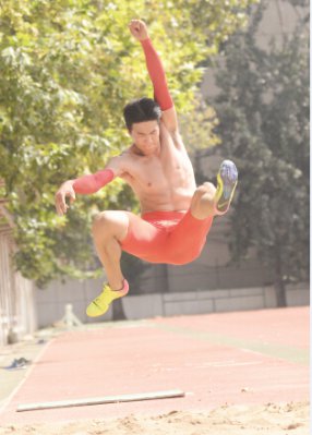 ���߹۲죺�ӱ��ﾶ���ڳ�Խ����