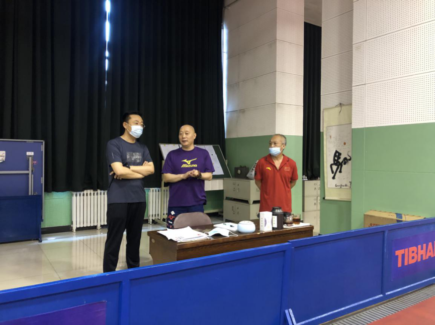 �����ֳ���ƹ�����Ĺ�Ħ�ӱ�Ů�Ӷ���ѭ����