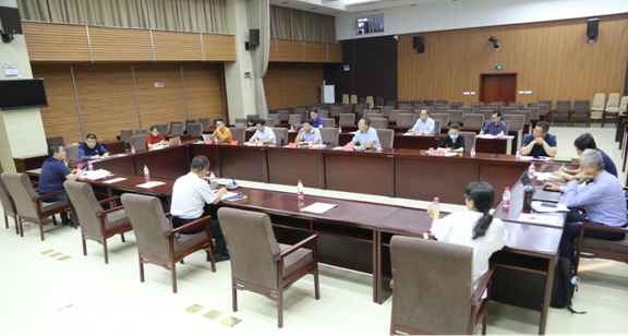 ���߹�
�ٿ������ںϷ�չ��̸�����ֻ�