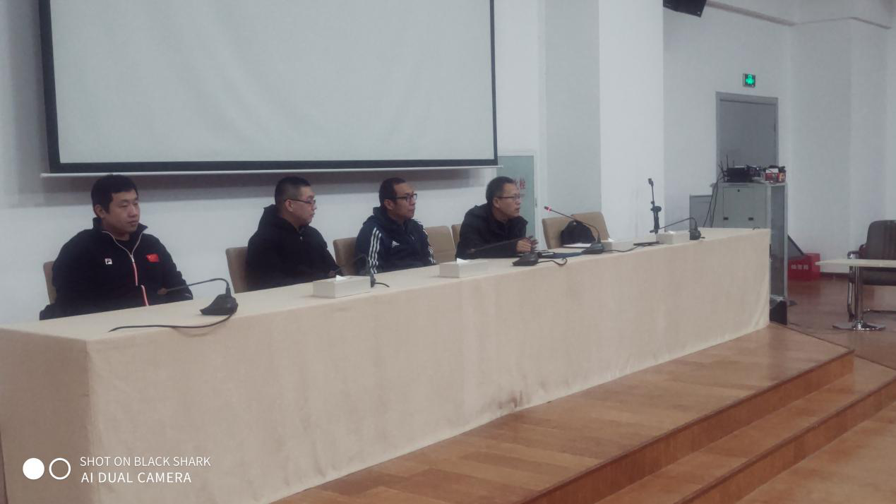 ѡ������˫������  ���ܵ��¹�����Ӯ �������߹�
���˷ܼ��������ĸ�Ǩ����չ���˷ܼ�֪ʶ����