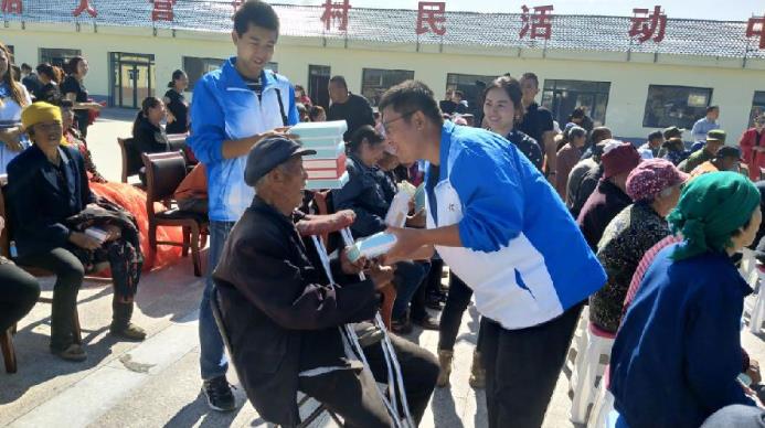 Ϊ�ӱ���ƶ����Ϳ�ϡ�������ɫ�� �������߹�
��ƶ����ϵ�б���֮��