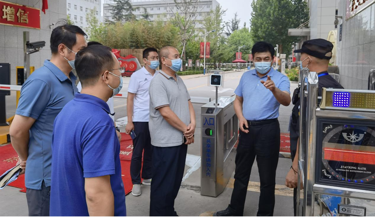 ���뵽�˶�����ѧУ�Ͱ��߹�
�ݼ�鶽��������ع���