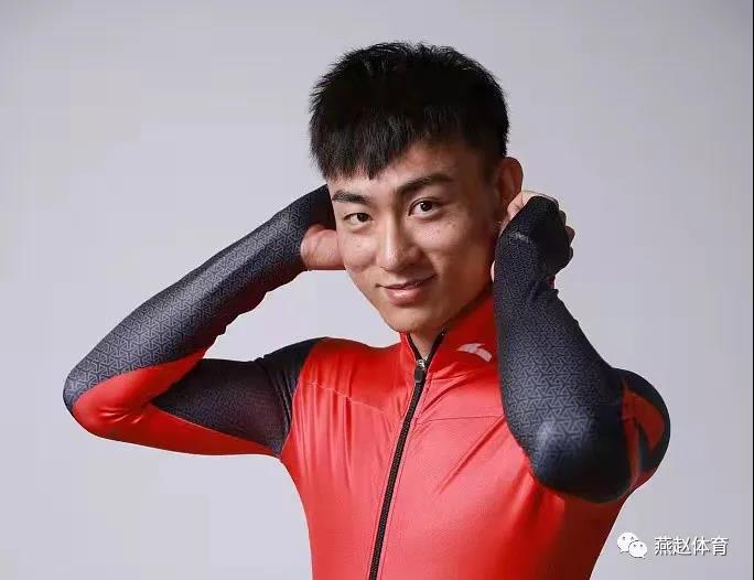 �й��ּ�ѩ����ѵ�Ӷ��ڰ���ѡ���� �ӱ��˶�Ա������õ�һ��