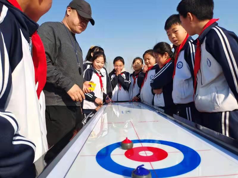 ��ѩ�˶���У԰����д��������ƪ