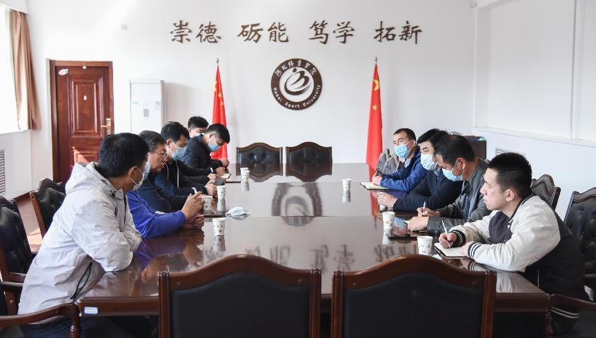 ���뵽���߹�
ѧԺ�������������ع�����������̸��