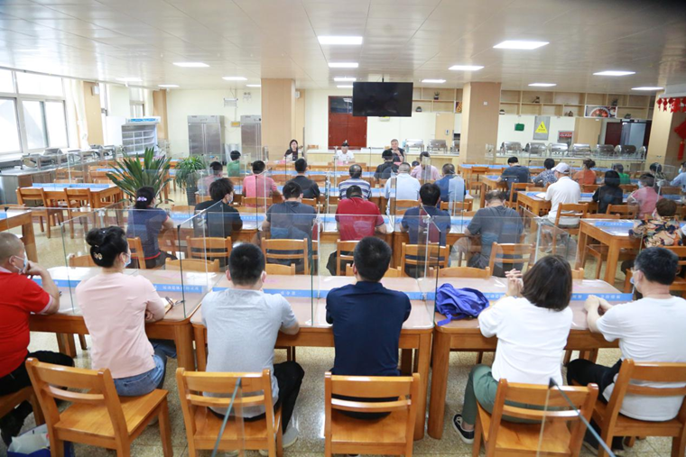 ǿ��ʳ�ÿ�ѧ���� ����ʳƷ��ȫ���� �ｨ�������߹�
�˶�����ѧУʳ��ο��ְ��ָ������