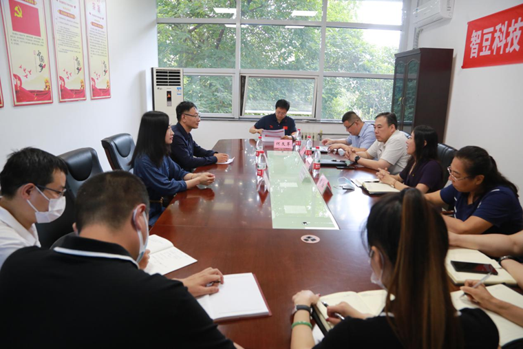 ��ϵ������������չ �ܾ������豸������ѵ ���߹�
��ѵ���ľ��кӱ��Ƕ��Ƽ����޹�˾����һ���������ʽ