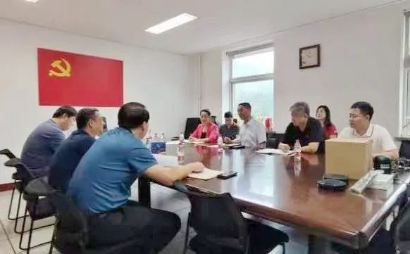 �����Ӹ����������ܾ���������߷öԽ�