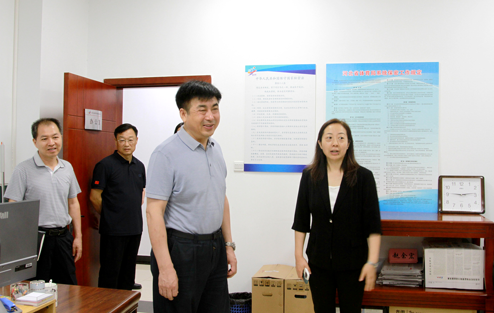 ���븰�������ĵ���