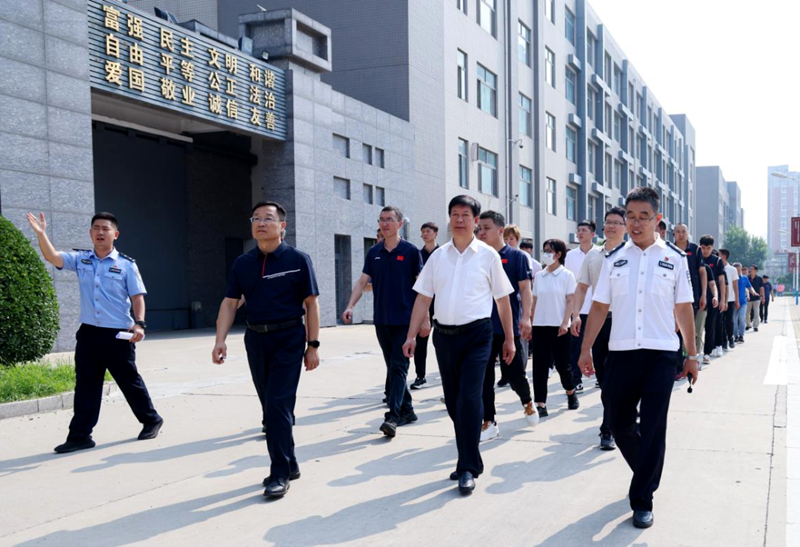 ������������ ����˼����� ���߹�
��Ա�ɲ���ʯ��ׯ������չ��ʾ�����