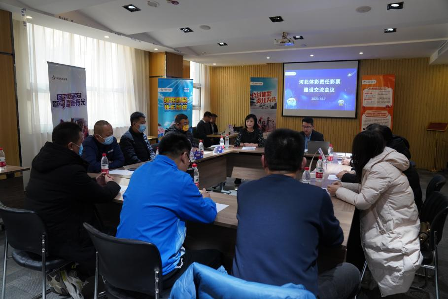 ̽Ѱһ������ �������β�Ʊ �ӱ�������β�Ʊ���轻�����ں�ˮ�ɹ��ٰ�