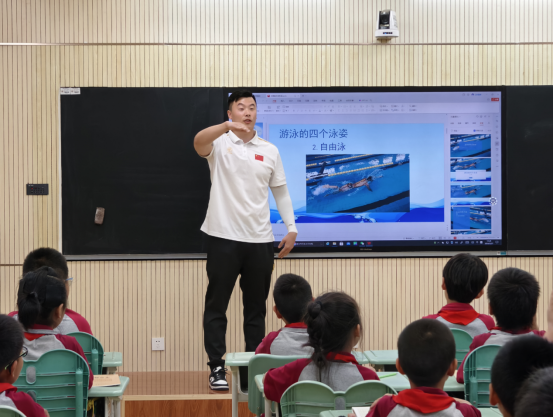 ���߹�
�ݡ�����������У԰����߽���ʦ������У��