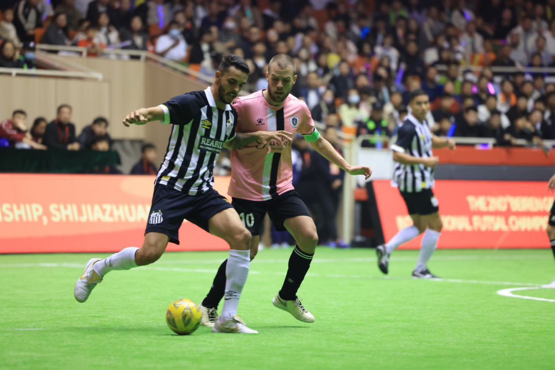 �ڶ����й���ʯ��ׯ���������������������Ļ ����ά����˹���ߴ�����Ӷ�ùھ�