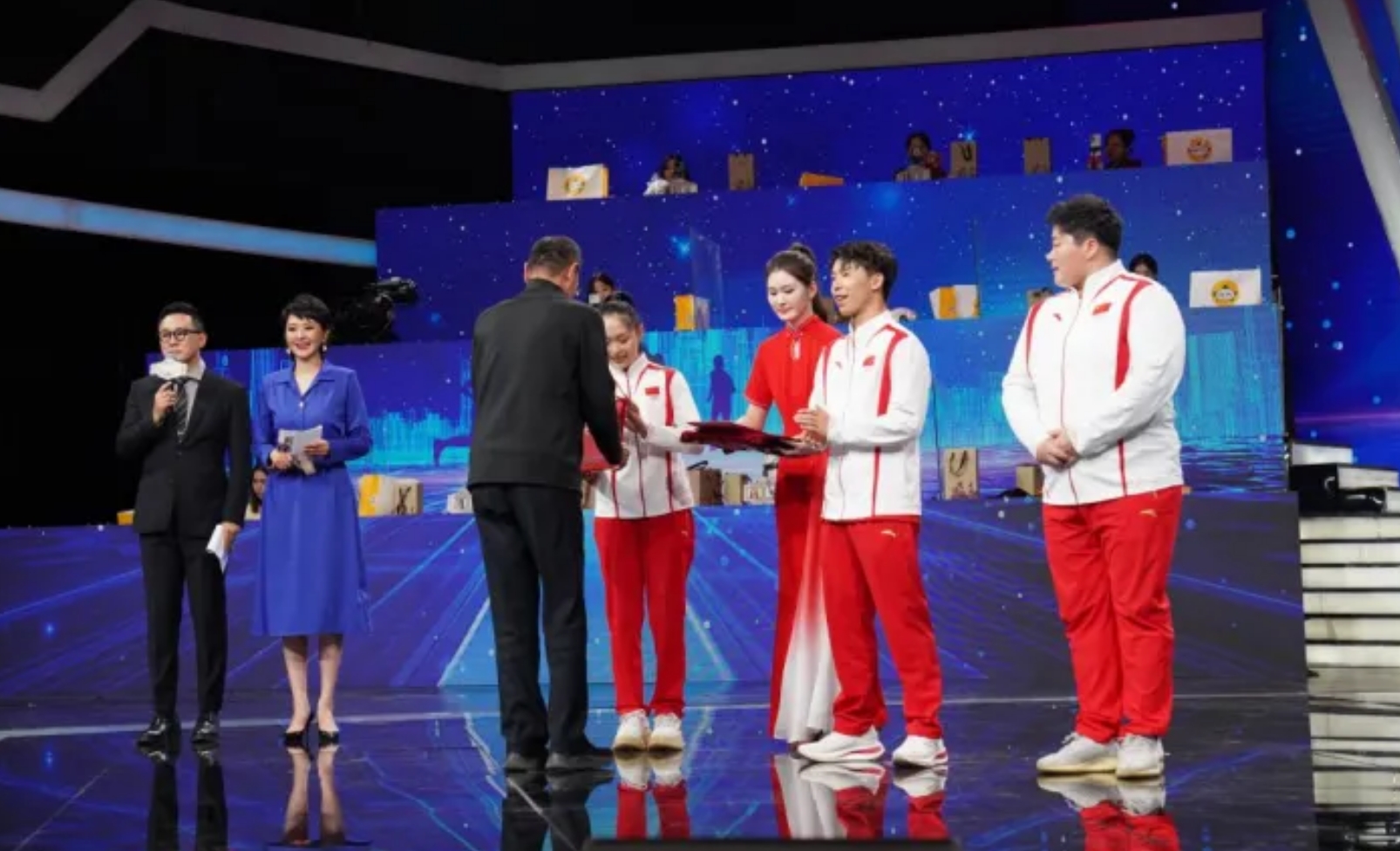 ����毡���ӱɯ����԰������һ���κӱ���ʹ��������ʹ