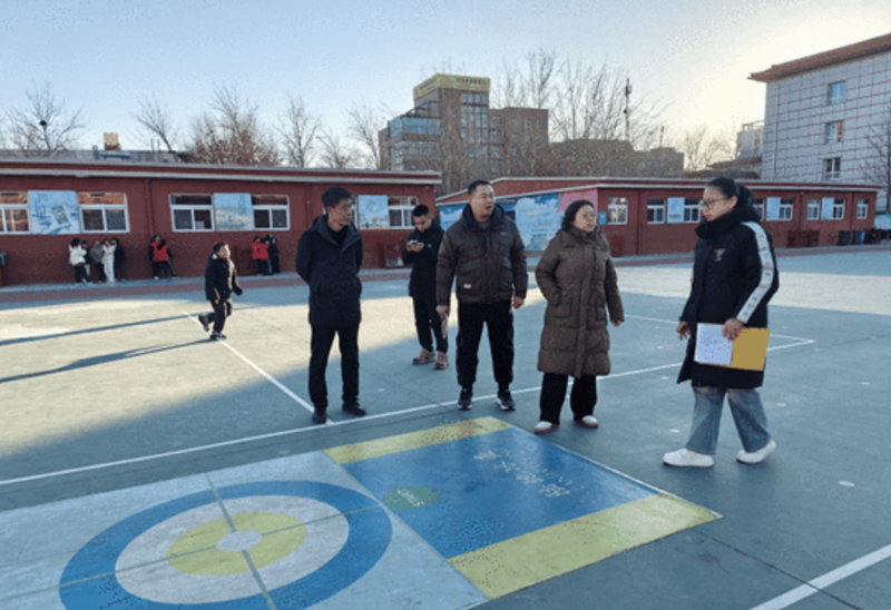 ���߹�
���ô�һ�и��ȷ��м��ָ����������ͳ�Ƶ��鹤��